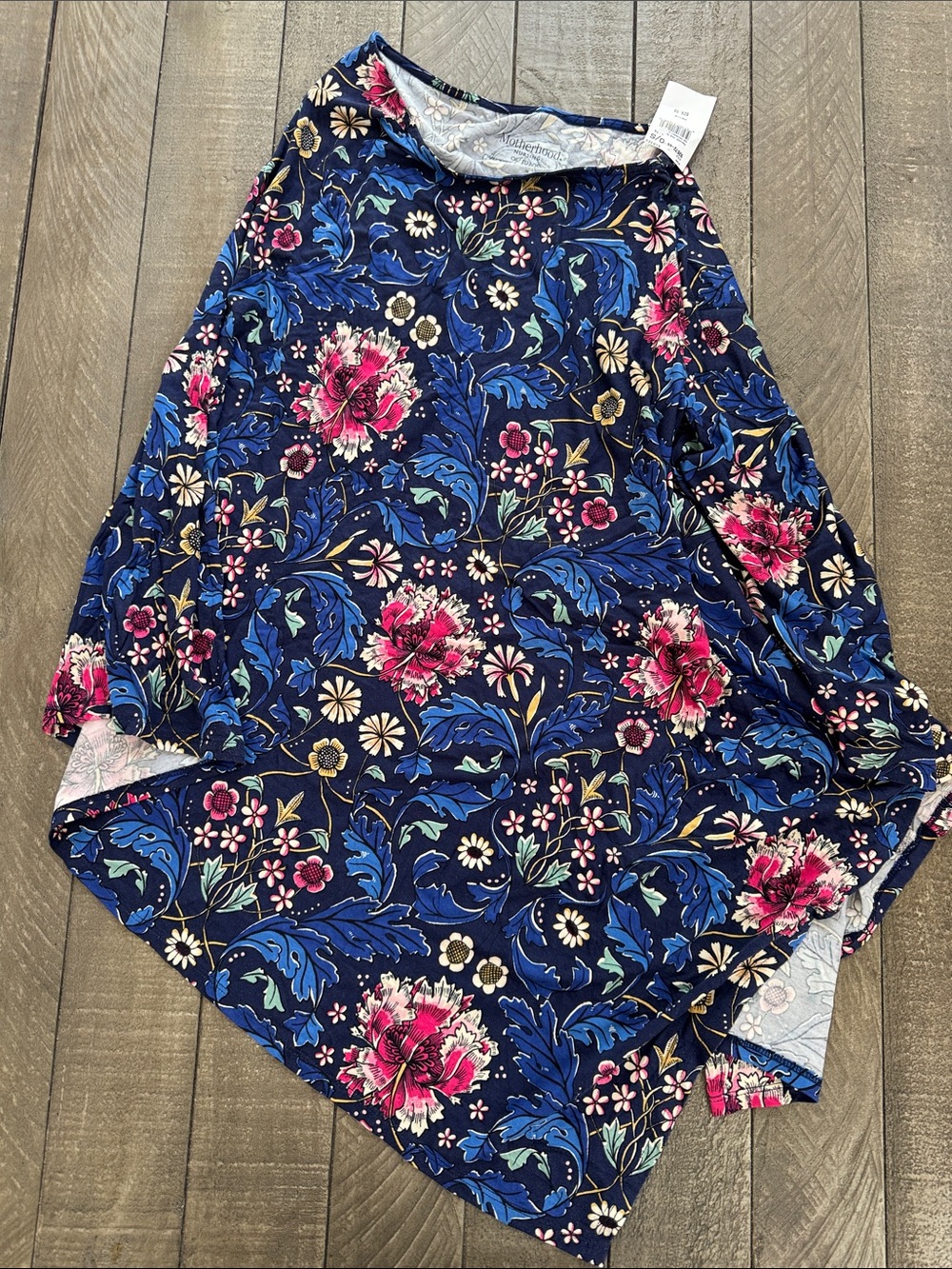 Motherhood Maternity Navy Floral Nursing Cover